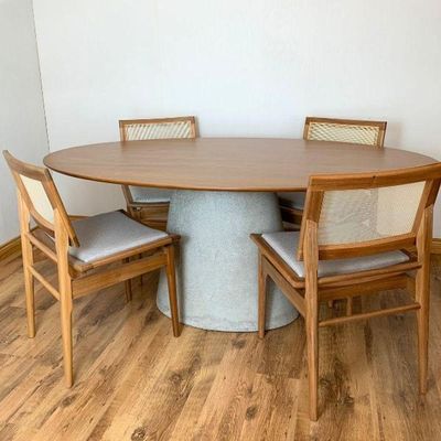 Mesa De Jantar Cone Oval 160x90 Cm Base Cimento Concreto Tampo Freijó