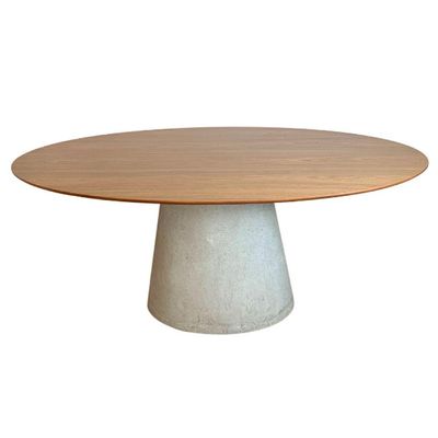 Mesa De Jantar Cone Oval 180x100 Cm Tampo Freijó Base Concreto Cor Cinza