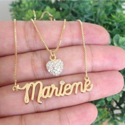 Gargantilha Dupla Manuscrito E Coração Cravejado Banhado A Ouro