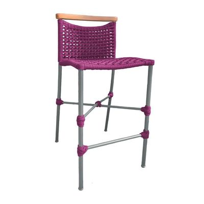 Kit 4 Banquetas Anne Em Corda Náutica Base Em Alumínio Cinza Com Detalhe Em Madeira Rosa - Cor: Rosa