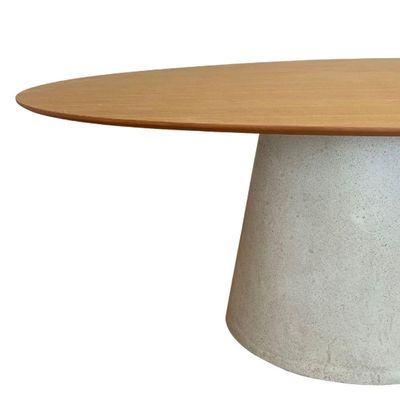 Mesa De Jantar Cone Oval 180x100 Cm Tampo Freijó Base Concreto Cor Cinza Claro