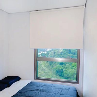 Persiana Rolo Blackout Pinpoint Bege - 1,50m X 2,40m