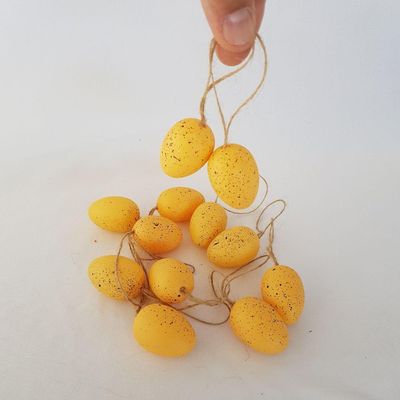 Kit Com 12 Ovinhos De Páscoa Laranja