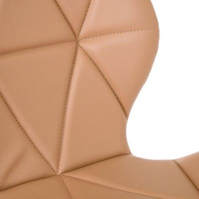 Cadeira Office Eiffel Slim Com Estofado De Couro Sintético Nude