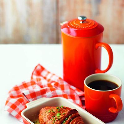 KIT LE CREUSET PRENSA FRANCESA  E 2 CANECAS 350ML EM CERÂMICA LARANJA