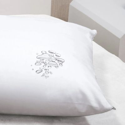 Protetor de Travesseiro Tecebem Malha Fundido Impermeável Liso 50cm x 70cm Branco