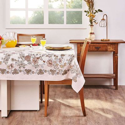 Toalha de Mesa Lepper Retangular Tati 1,55m x 2,50m Bege