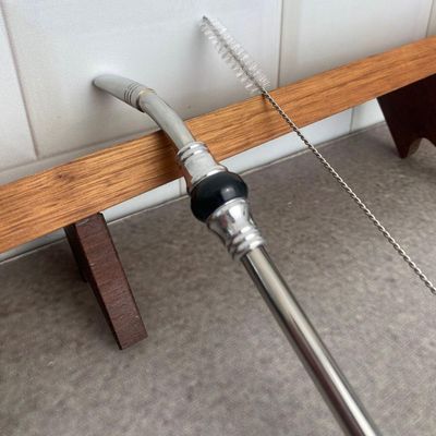 Bomba de Chimarrão Inox 23cm Anel Preto Bojo Mil Furos Removível para Mate