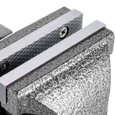 Torno De Bancada Fixo Nº8 Ferro Nodular Vonder Morsa De Mesa Profissional com Base Fixa