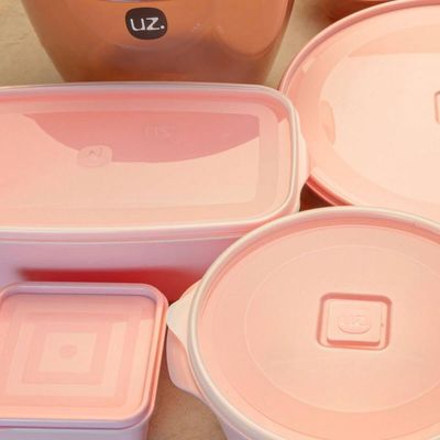 Kit 8 Potes Plástico UZ Rosa Quadrados Mantimentos 1,5L com Tampa Premium