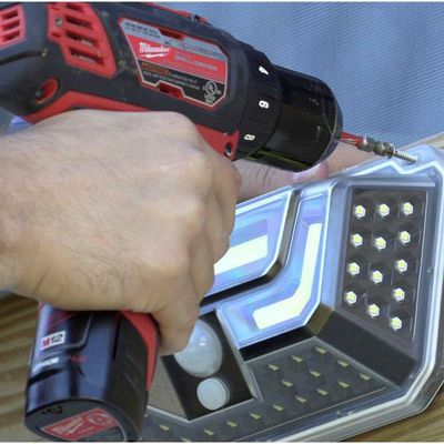 Luminaria Solar Sensor Bionico Movimento Spot Externo Lampad