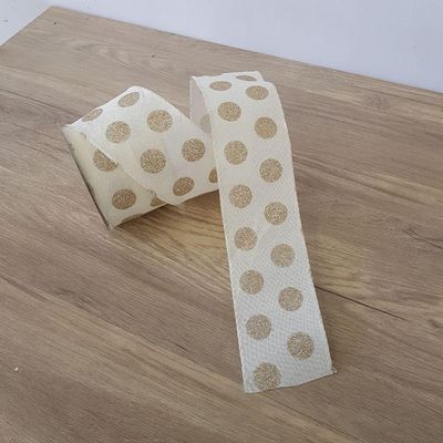 Fita Aramada Com Bolinhas Douradas Comp 9.14m