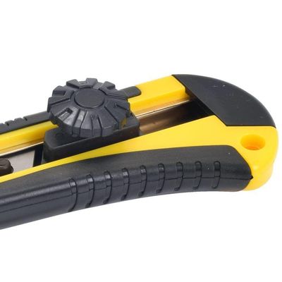 Estilete Profissional Emborrachado 18 Mm - Fertak