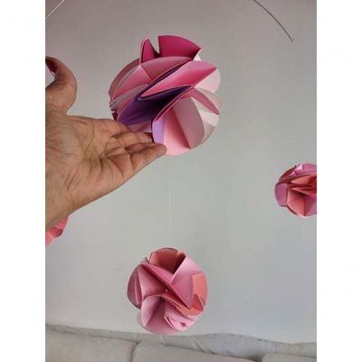 Móbile Berço Bebê Infantil Quarto Bolas Rosas Origami