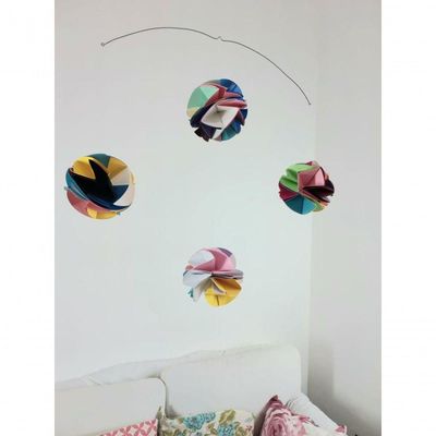 Móbile Berço Bebê Infantil Quarto Bolas Coloridas Origami