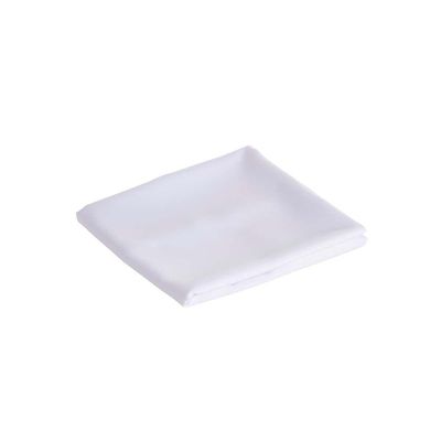 Toalha De Mesa Basic Lisa Oxford Decoração 2,00m X 1,40m Para 6 Lugares Branco 100% Poliéster