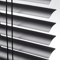 Persiana Horizontal Preta 100x130 Cm - Atlas