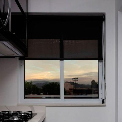 Persiana Rolo Screen 3% Preto - 1,70m X 1,40m