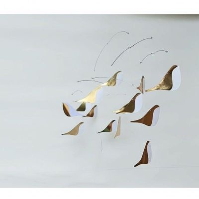 Móbile Berço Bebê Infantil Quarto Passarinhos Dourado Branco