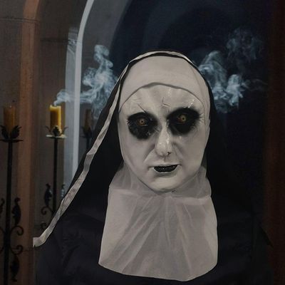 Máscara Halloween Freira Em Látex Com Véu E Gola