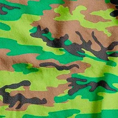 Toalha De Mesa Camuflada Tnt 70cm X 70cm - 5 Unidades