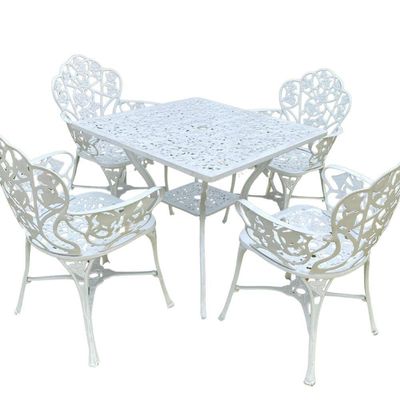 Conjunto De Jardim Com Mesa Quadrada 4 Cadeiras E Guarda Sol Bege