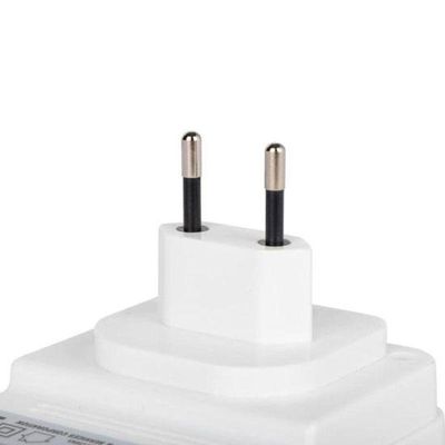 Carregador De Pilhas Tnhc-6gae4 Cb (c/4 Pilhas Aa...