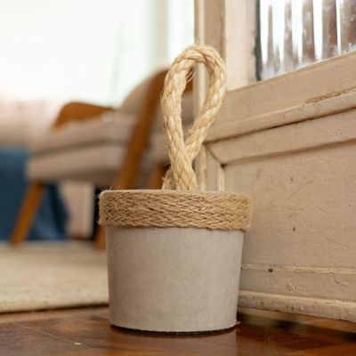 Peso De Porta Artesanal 1,3kg Concreto Com Base Anti Risco Corda
