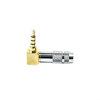 Conector Plug P3 90° Graus Profissional