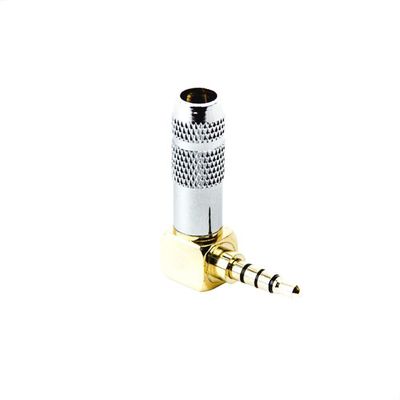 Conector Plug P3 90° Graus Profissional