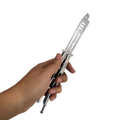 Canivete De Treino Tubarão Prata Butterfly Aço Inox Bsl-1 prata