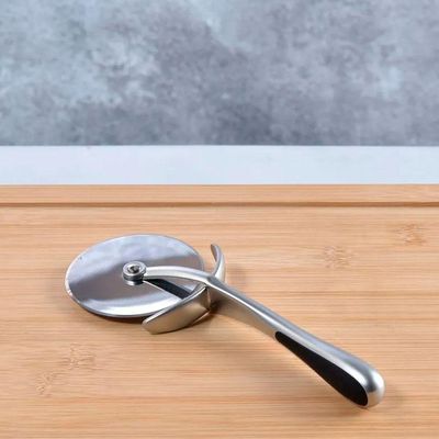 Cortador de pizza em zinco com design ergonômico Kenya 18,5cm