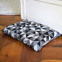 Peso De Porta Decorativo Almofada 1kg Estampa Pirâmides Lua