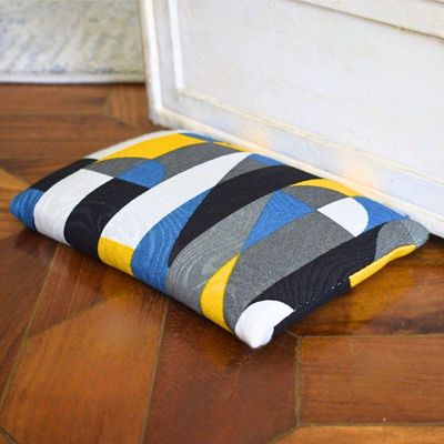 Peso De Porta Decorativo Almofada 1kg Estampa Retrô 80's