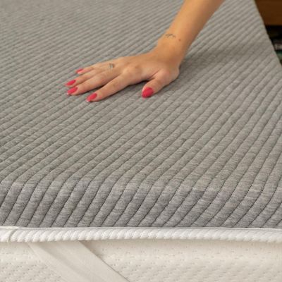 Pillow Top Viúva Guldi Dream com Espuma D50 Viscoelástica com Alça (5x128x188) Branco e Cinza