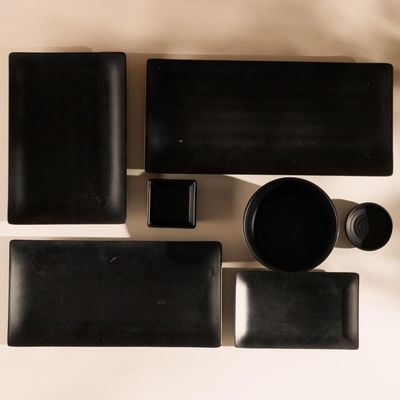 Conjunto 2 Travessas Retangulares 24,5x16,5cm de Melamina Preto Lyor Comida Japonesa