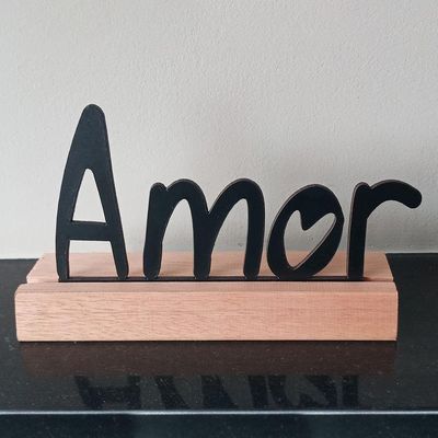 Frase Palavra De Mesa Em Mdf C/ Base De Madeira De Pino Amor