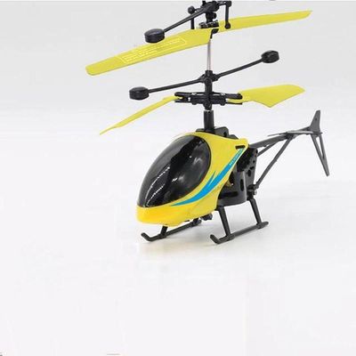 Helicóptero Drone Voa Com Luz E Aproximação Infravermelha