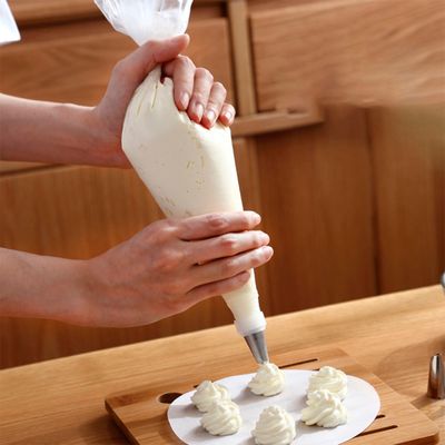 Saco De Confeiteiro Descartável 42cm 50 Und. Grande Manga - Transforme suas receitas