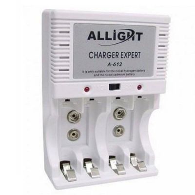 Carregador para Pilhas AA/AAA e Bateria 9V Recarregáveis Bivolt
