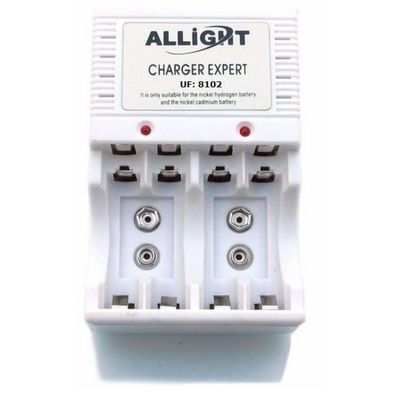 Carregador para Pilhas AA/AAA e Bateria 9V Recarregáveis Bivolt - Branco