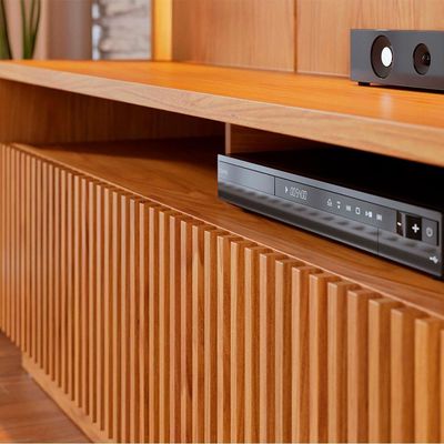 Estante Home TV 75 Polegadas 200 Cm 2 Portas Jordao Colibri Freijo