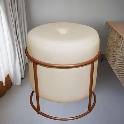 Puff Decorativo Redondo Para Sala Argola Ian Bege Bronze Linho