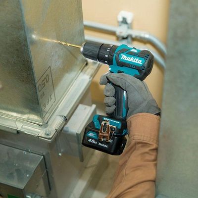 Parafusadeira Furadeira Impacto 10mm Com Iluminação Rotação Reversível Torque 35n.m Hp332dz Makita