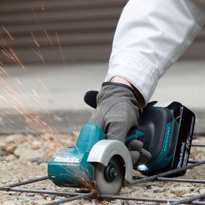 Cortadora Compacta 76 Mm A Bateria 18v Makita Dmc300rtj