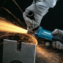 Esmerilhadeira Angular 115mm 840W 9557hpg Makita 110V