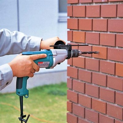 Furadeira De Impacto 720W C-maleta Hp2050h Makita 220V