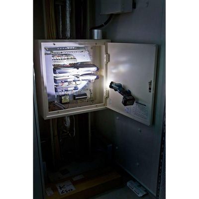 Lanterna De Led 12V Sem Bateria Sem Carregador Ml105 Makita