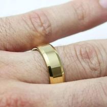 Par Aliança Ouro 18k Banhada Chanfrada 6mm Aço Inoxidável Tamanho:30-31