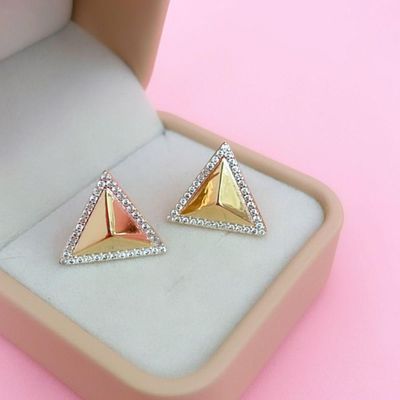 Brinco Triangulo Cravejado Banhado A Ouro 18k